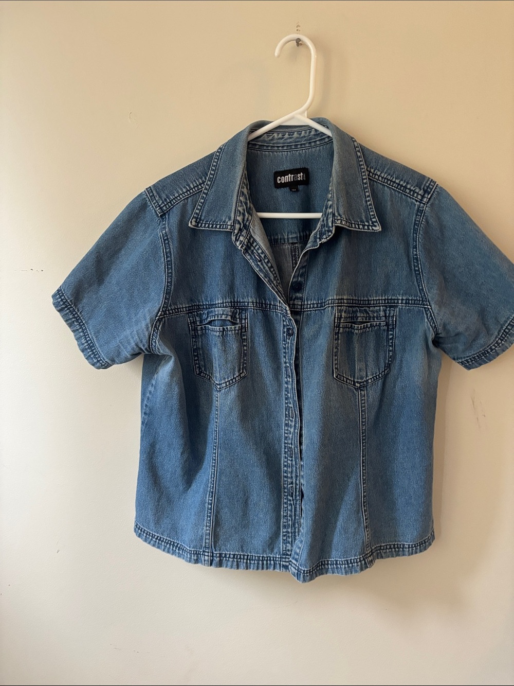 Contrast Short-Sleeve Denim Button-Down Shirt in Light Blue